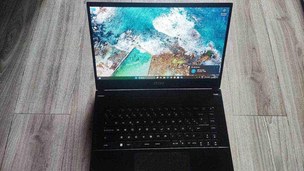 MSI GS66 Stealth 10SGS Intel Core i9-10980HK 64GB 2TB SSD RTX2080 15.6