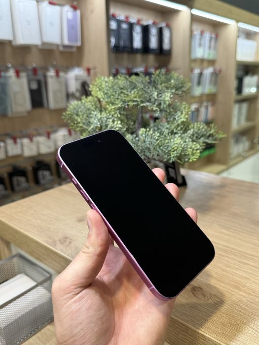 Б/у iPhone 16 128Gb Pink (Дефект)