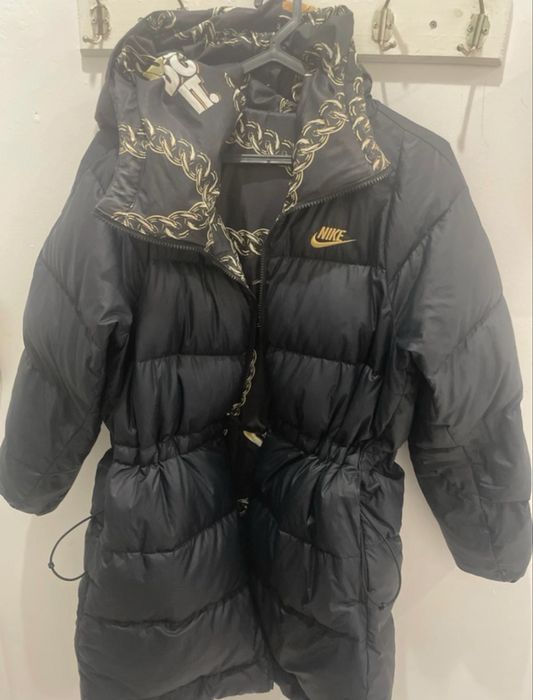 Quispo penas Nike duas faces