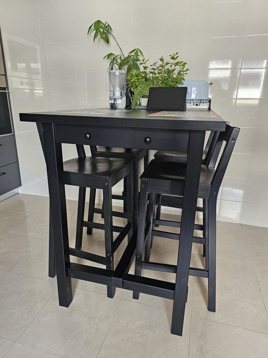 Mesa cozinha alta + cadeiras preta Ikea