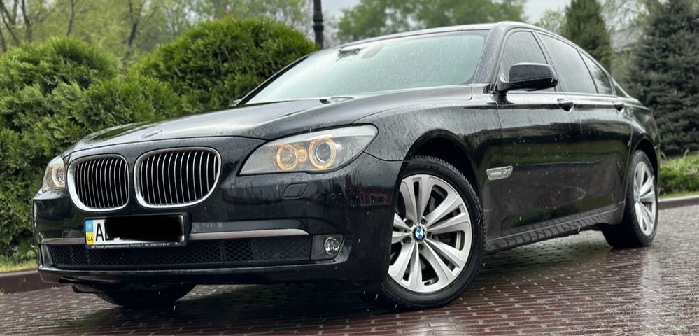 Продам BMW 740d xDrive Official 3.0 дизель 2011