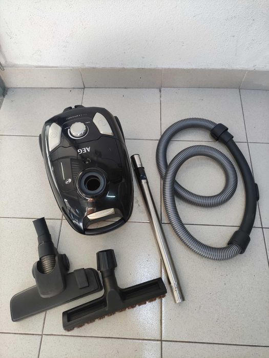 Aspirador de saco AEG VX4 -  DP4