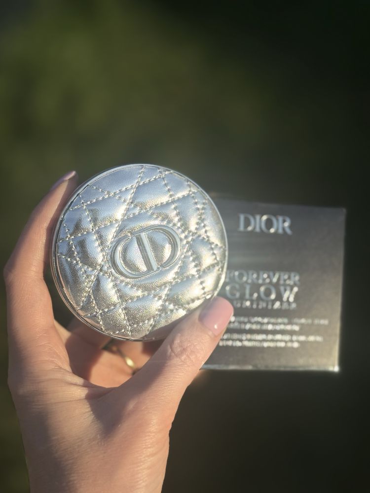 Хайлайтер сяючий Dior Forever 06