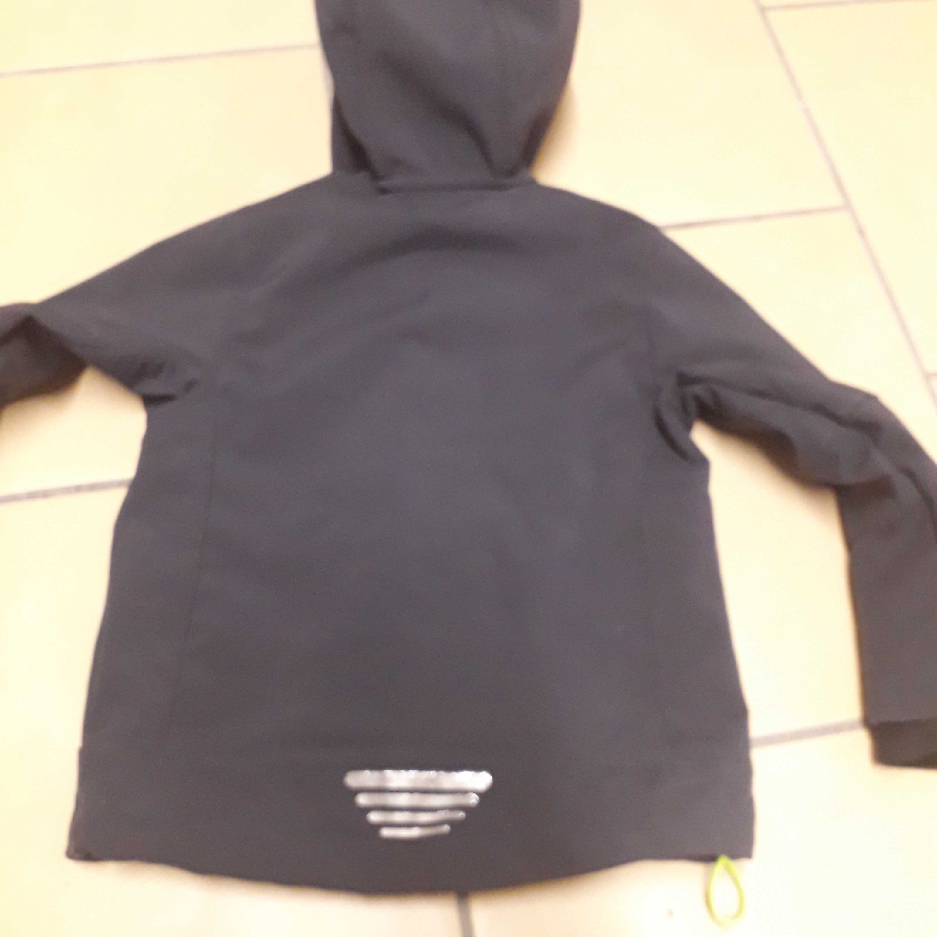 Kurtka wiatrowka rozm.98cm firmy CMP
