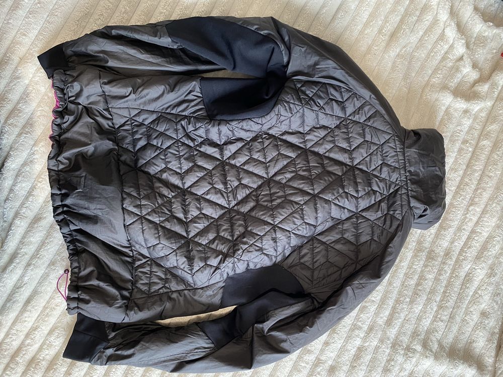 Жіноча куртка Quechua Toplight