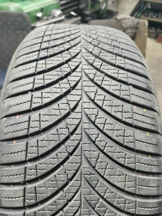 Резина Goodyear Vector 235*50*R19