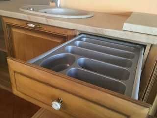 Zestaw mebli kuchennych,fronty lite drewno.