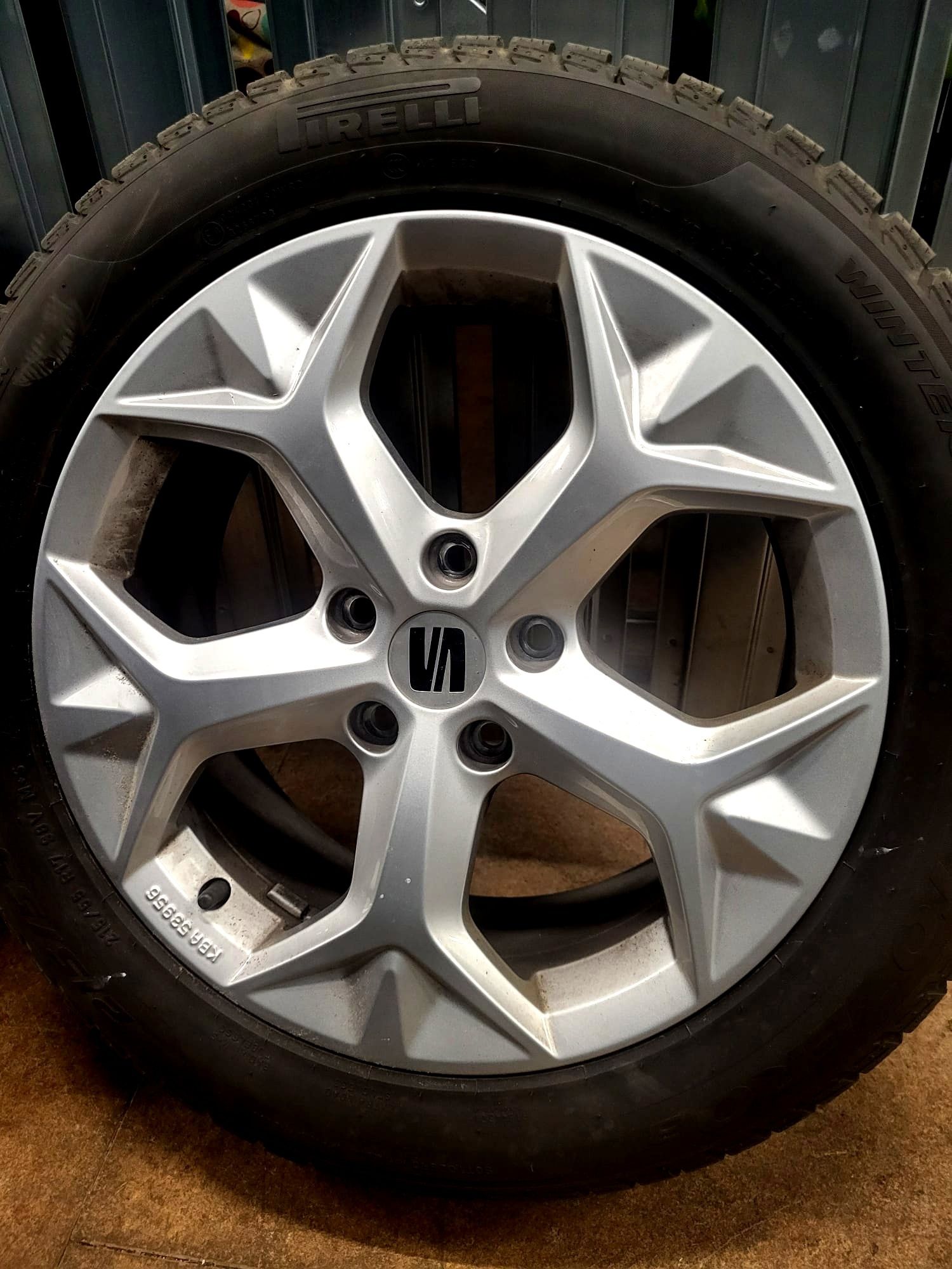 Koła Felgi 17 5x112 SEAT.Opony zimowe 215/55/17 PIRELLI SOTTOZERO 3