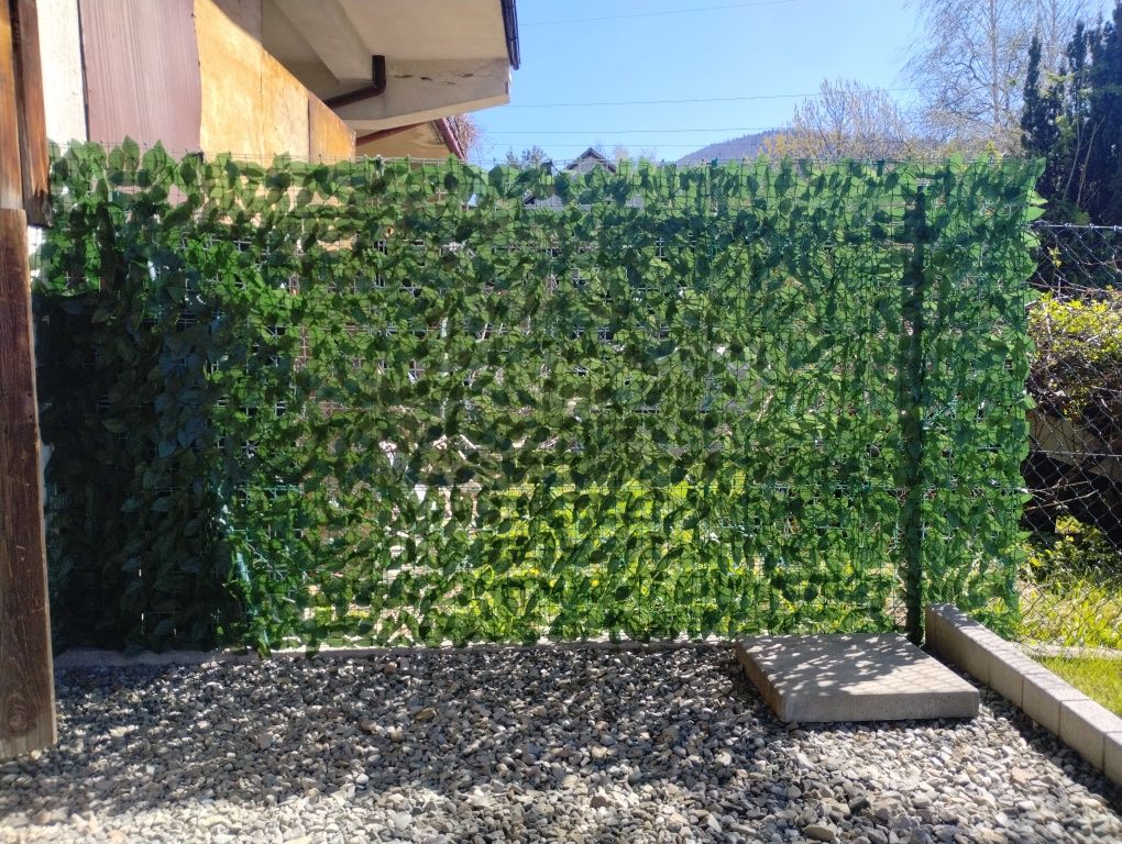 Sztuczny żywopłot bluszcz, siatka osłona na płot balkon mata 9x1,5 m.