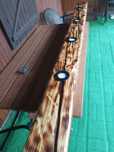 Lampa z belki drewnianej