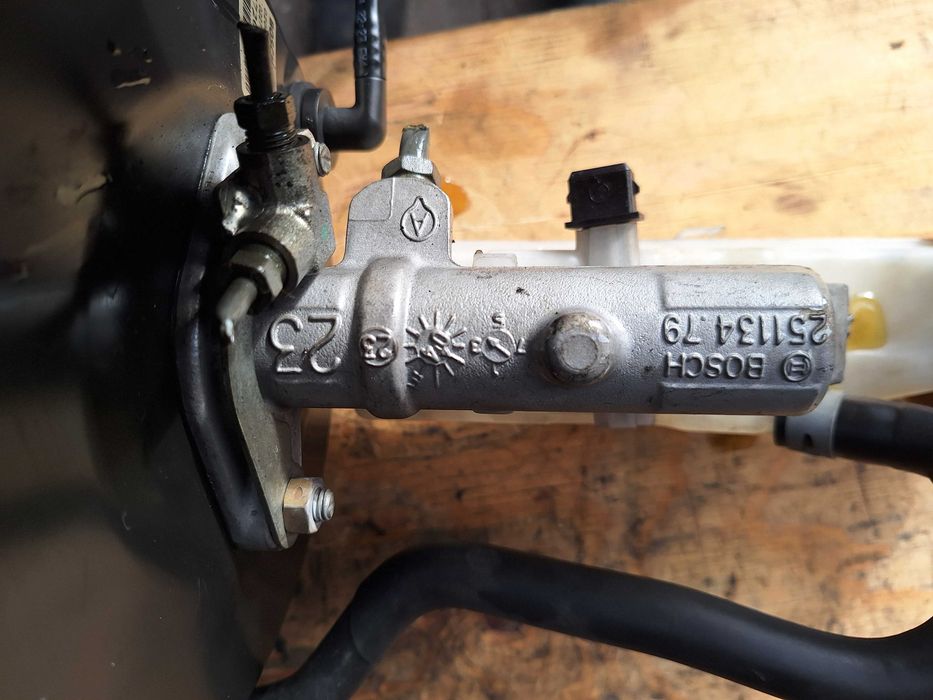 Serwo, pompa hamulcowa 47.200-0F030 Toyota Corolla Verso II 04-09r