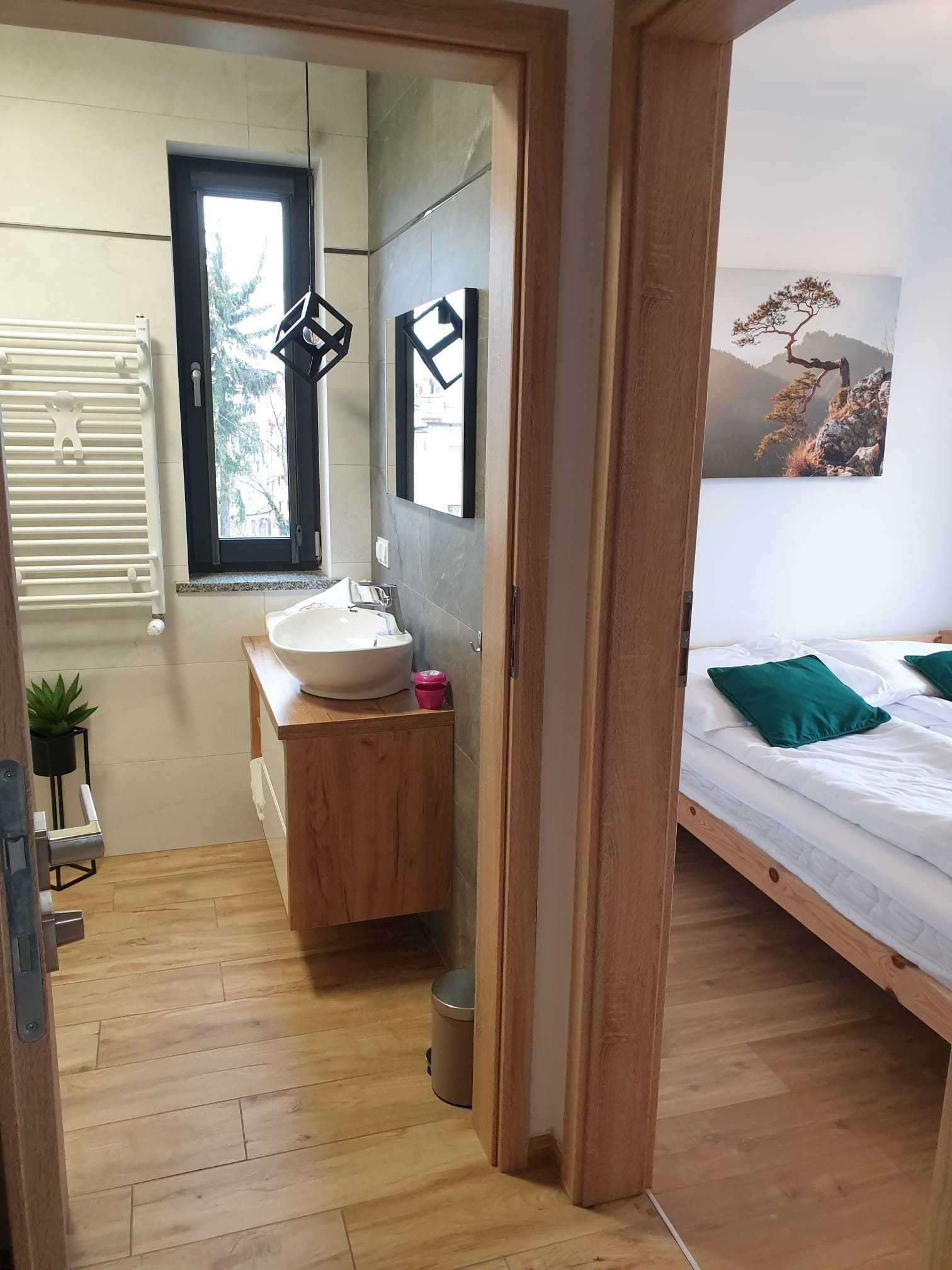 Apartament w Kotlinie Kłodzkiej SAUNA, JACUZZI, WIDOK NA GÓRY