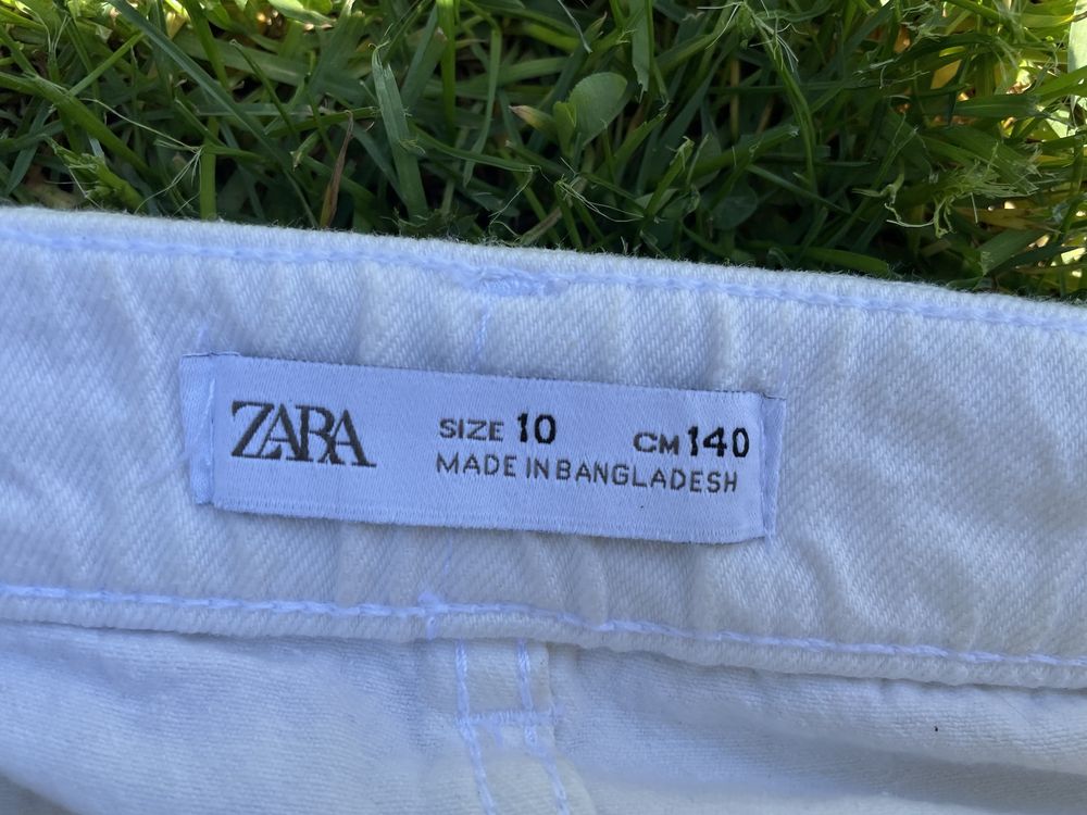 Круті джинсові білі шорти Zara, 140. Стан нових.