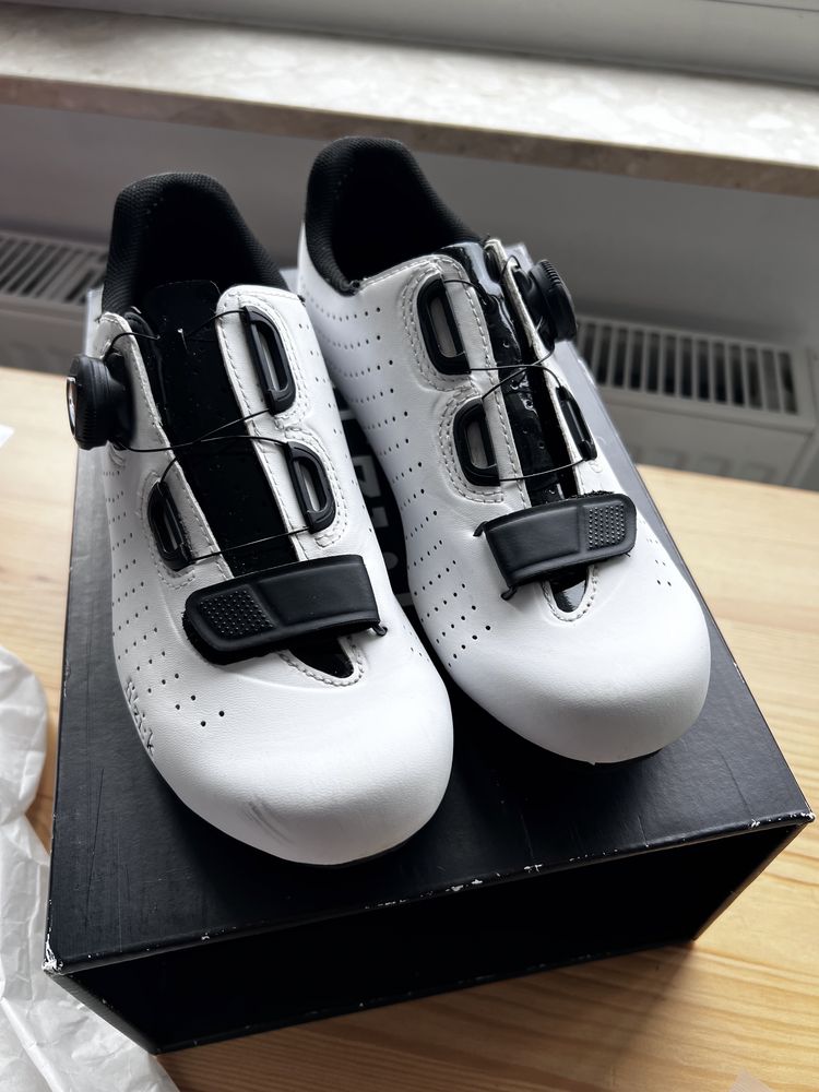 Buty szosowe FIZIK Tempo R5 Overcurve rozmiar 38