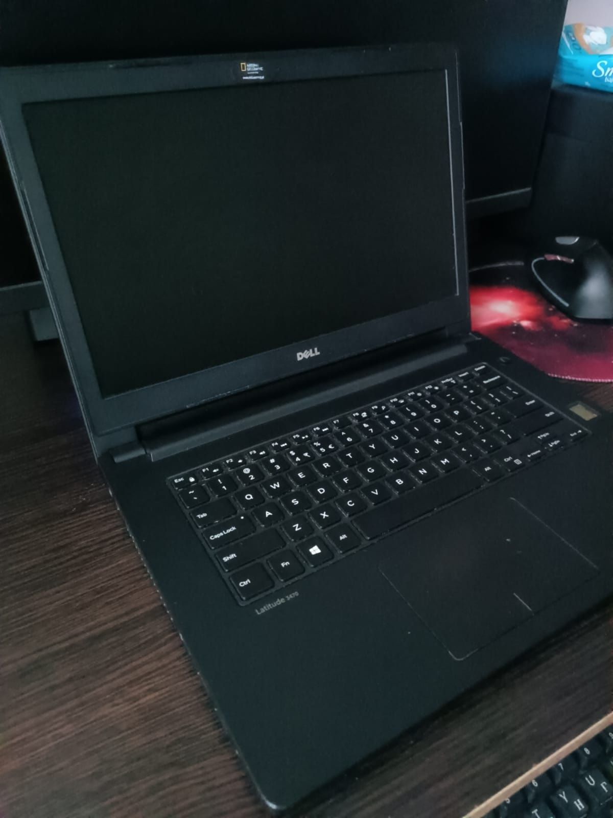 Dell Latitude  core i5-6200U 8гб