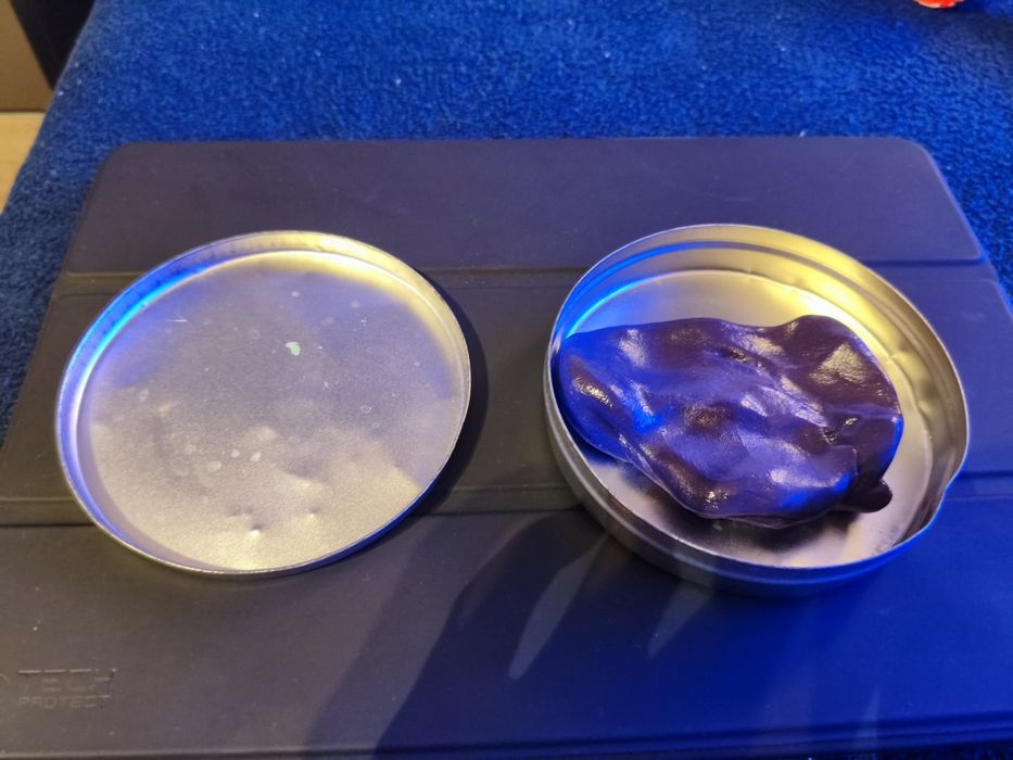 Ultra-plastelina fioletowa nieużywana