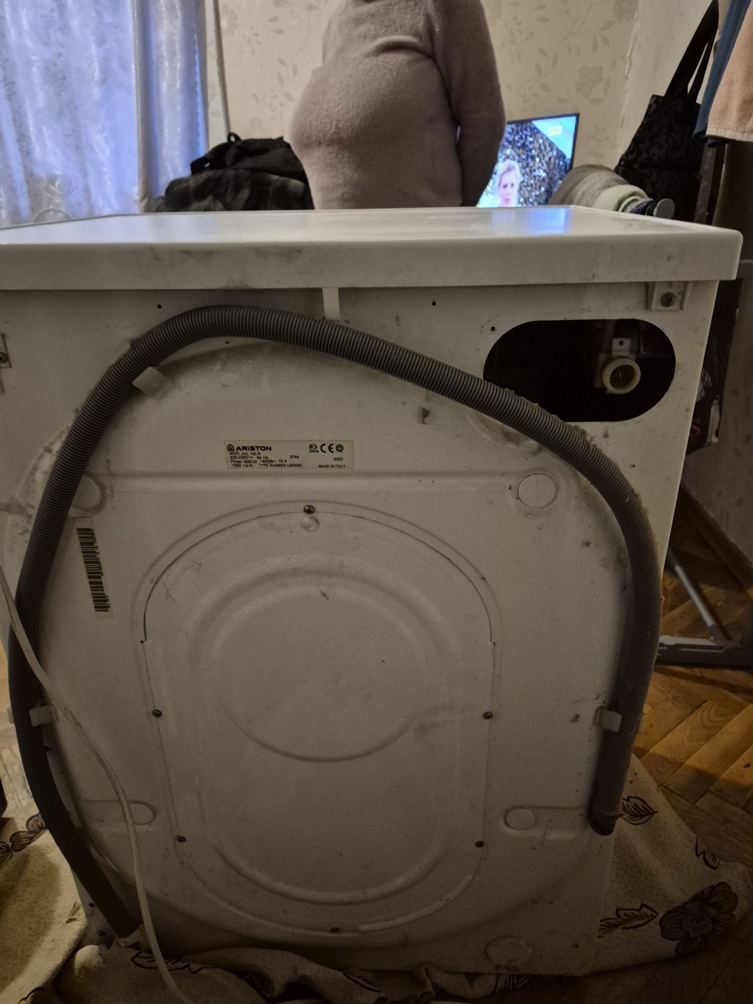 Стиральная машина АRISTON AVL100