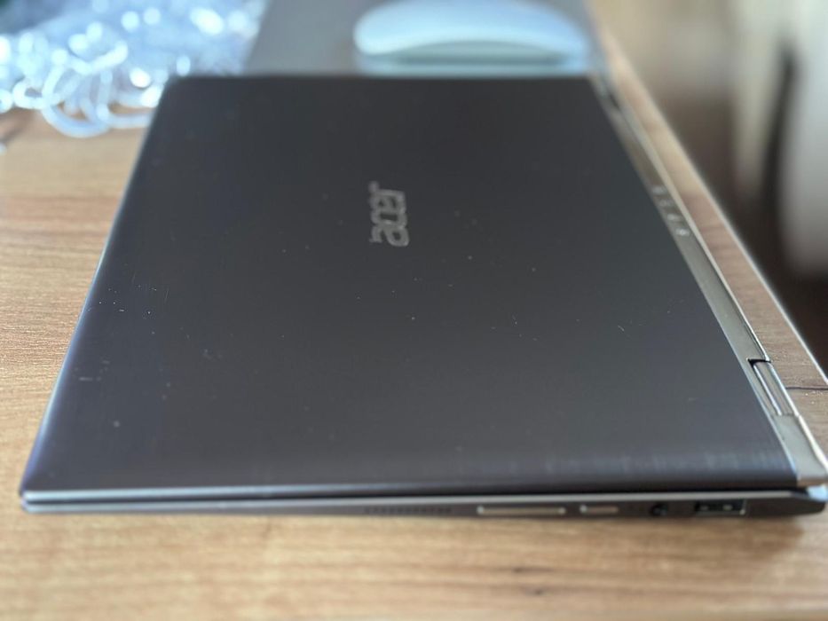 Laptop Acer Spin 1