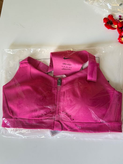 biustonosz Nike Dri Fit Alpha w kolorze różowym
