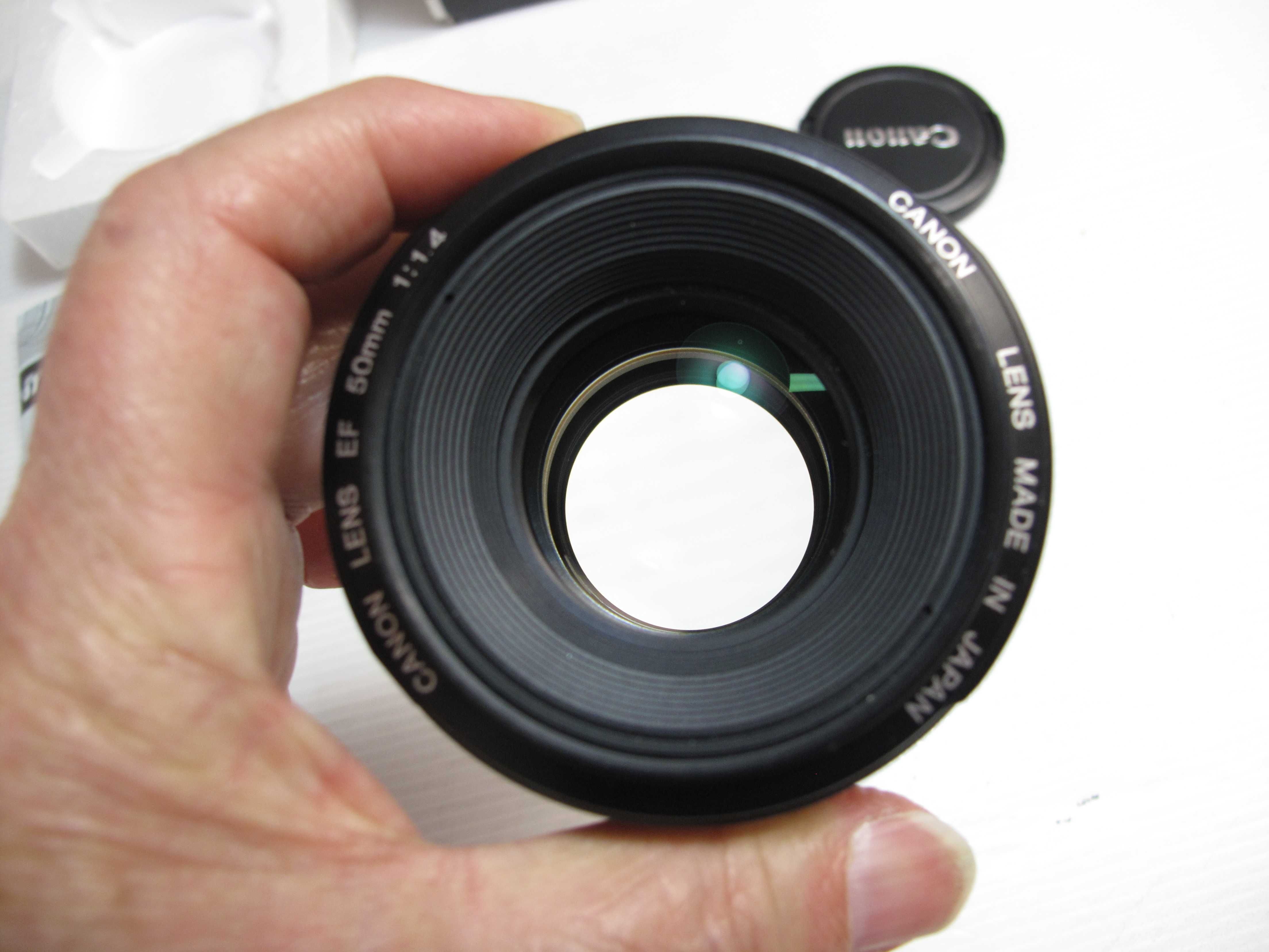 Canon 50mm 1.4 estado conforme fotos na Caixa - ver fotos e descrição