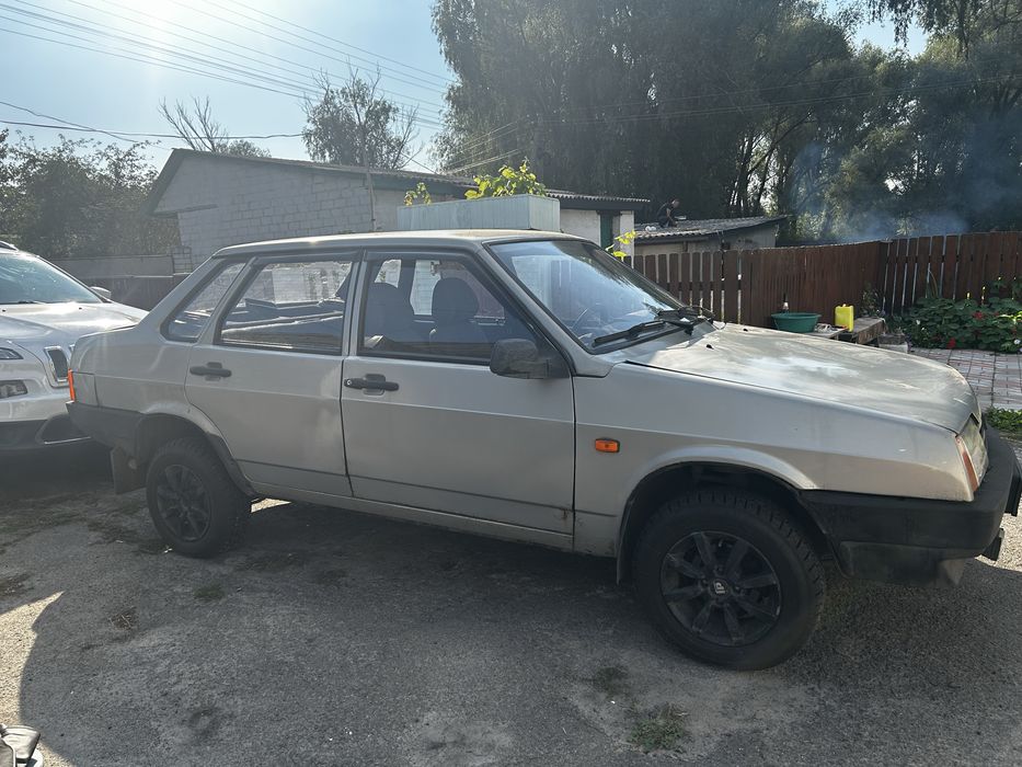 Автомобіль ВАЗ 21099 газ оформлений