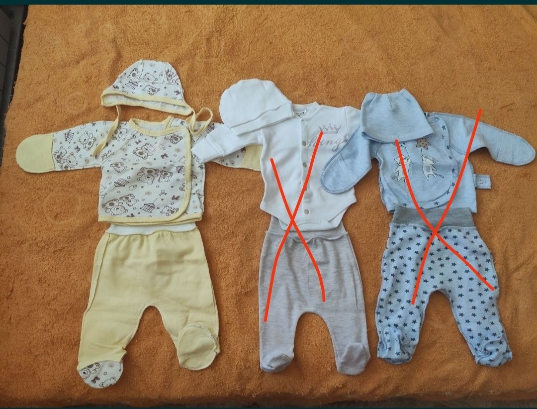 Продам вещи на новорожденного: боди, ползунки, наборы, шапочки, носочк