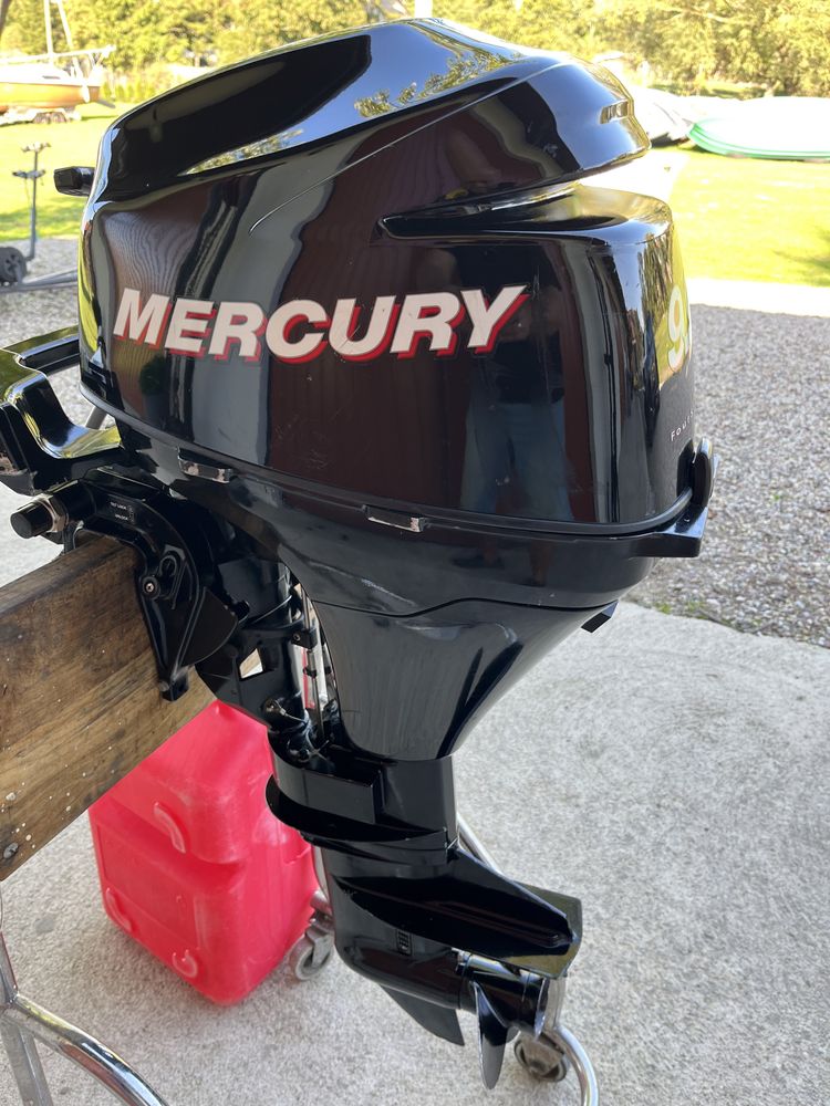 Silnik zaburtowy Mercury 9.9 KM Stopa S Krótka Stan Idealny 30 mth