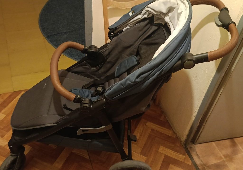 Wózek spacerowy mast m4
