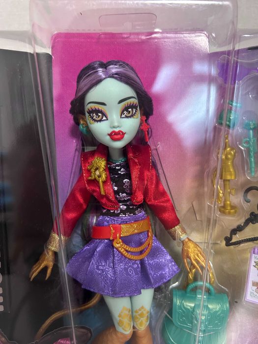 Monster High Jinafire Монстер Хай Джинафаер з пітомцем
