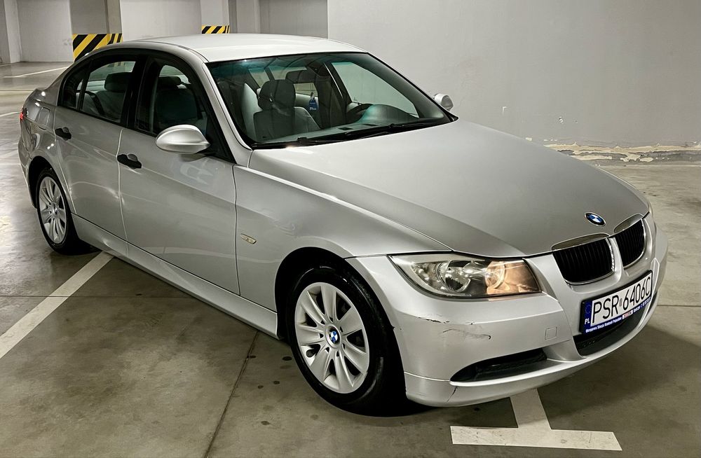 BMW 318i E90 2.0 Benzyna