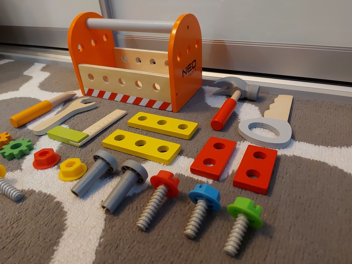 Zabawki narzędzia drewniane dla dzieci