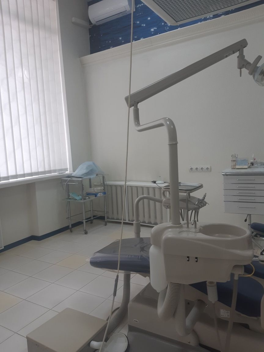 Центр. Хрещатик225. Обладнаний кабінет для стоматолога.