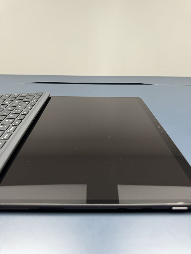 Microsoft Surface Pro 8