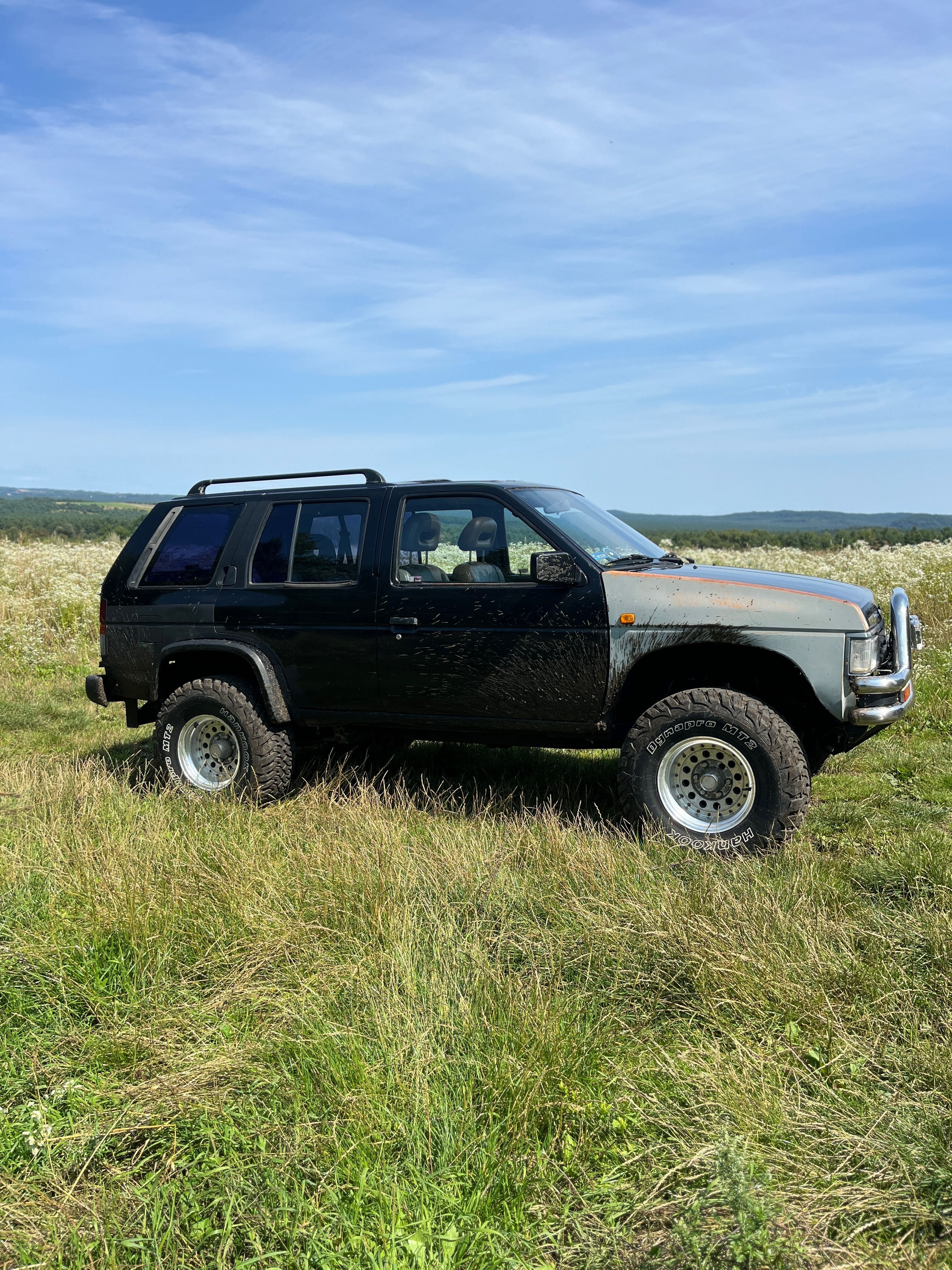 Nissan Terrano I 3.0 V6