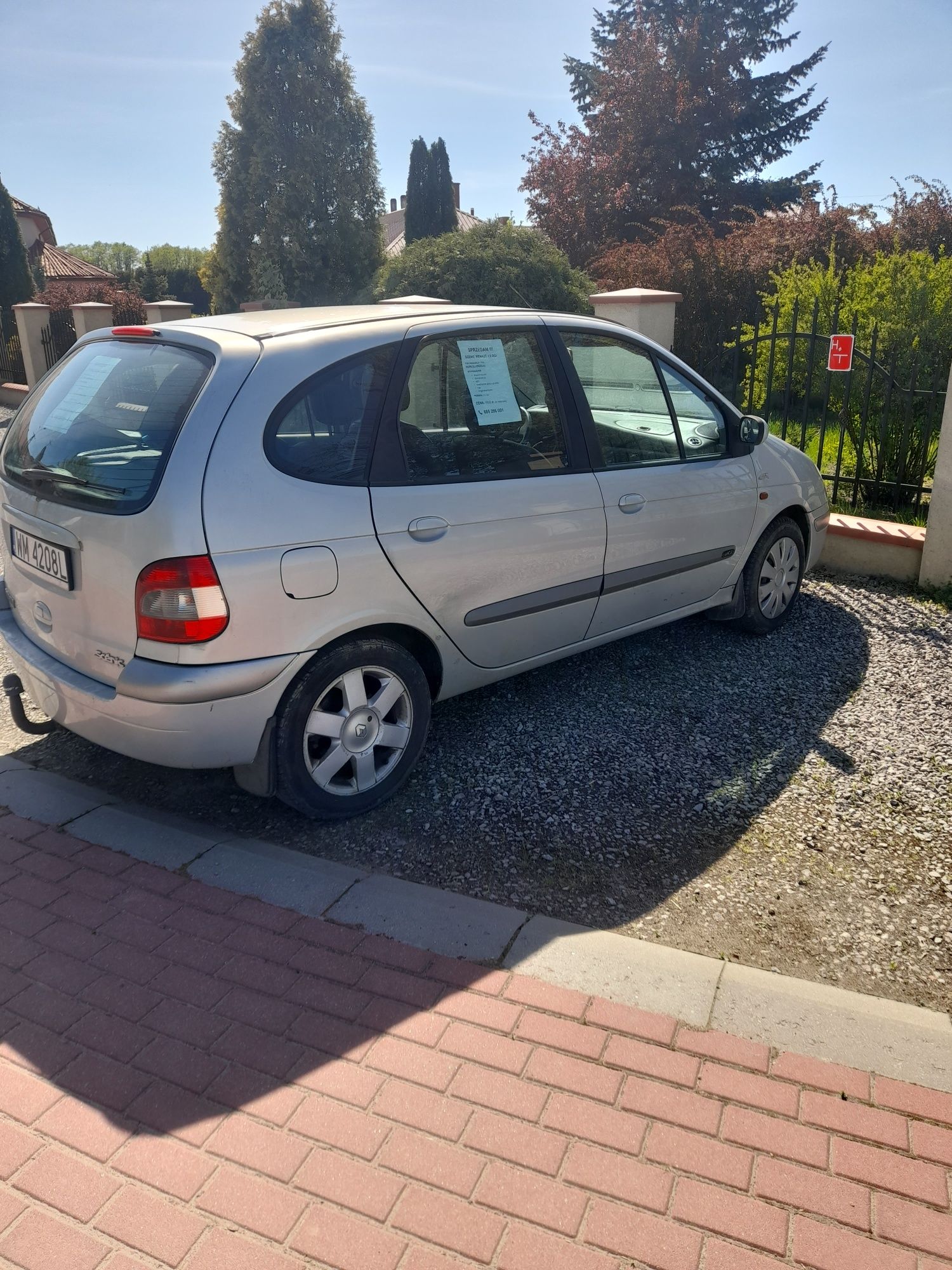 Scenic 1.9 dci rok 2002