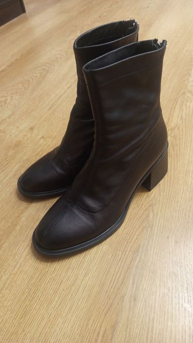 Осіннє шкіряне взуття 39 розміру