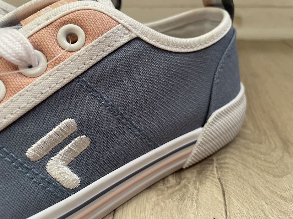 Fila кеди нові кольорові з текстилю