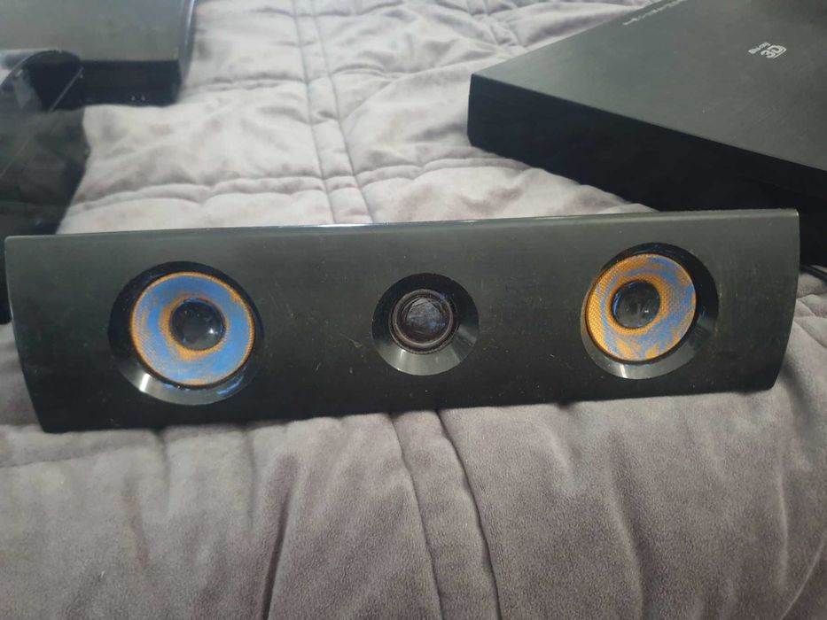 Colunas Altas Tallboy LG (4 un.) + Leitor Blu-ray BH7540 (Defeito)