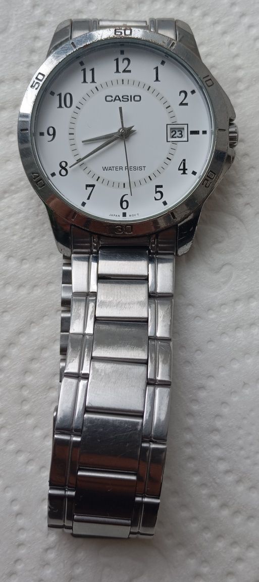 Годинник  Casio  !