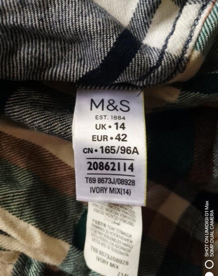 Укороченная женская  рубашка  в клетку M&S ,p.M-L