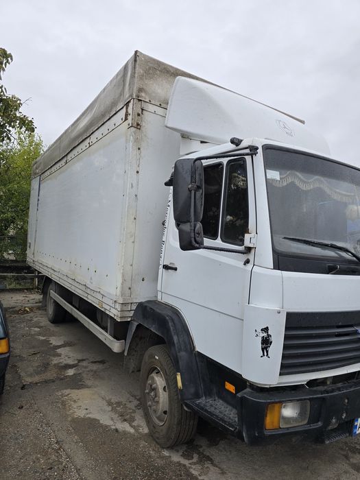 Автомобіль Мерседес Бенц 814