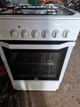 Sprzedam  kuchenke indesit