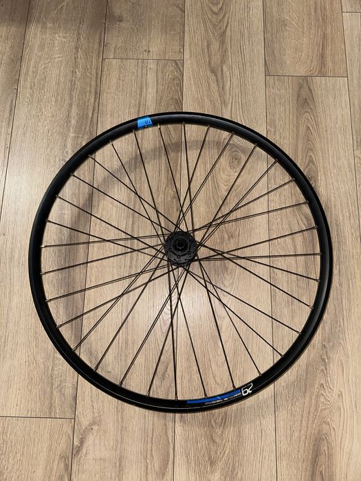 Tylne koło MTB 29 cali sztywna oś tarcza [thru axle disc brakes]