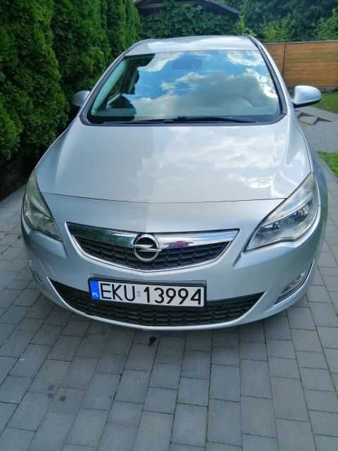 Opel Astra  J  - 2011    -     Diesel
