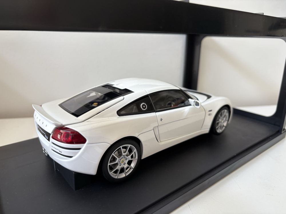 Model Lotus Europa S 1:18 AutoArt (kyosho minichamps)
