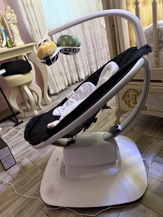 Mamaroo 5.0, 4moms гойдалка, заколисуючий центр