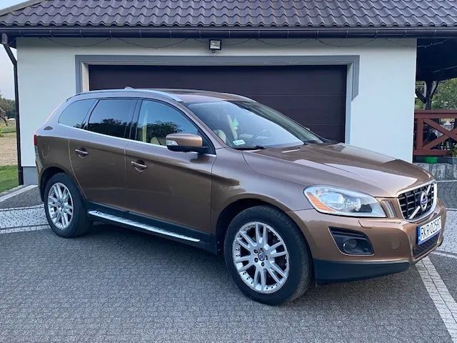 Volvo XC 60 Sprzedam Volvo XC60 , 2009 rok, zadbane, garażowane