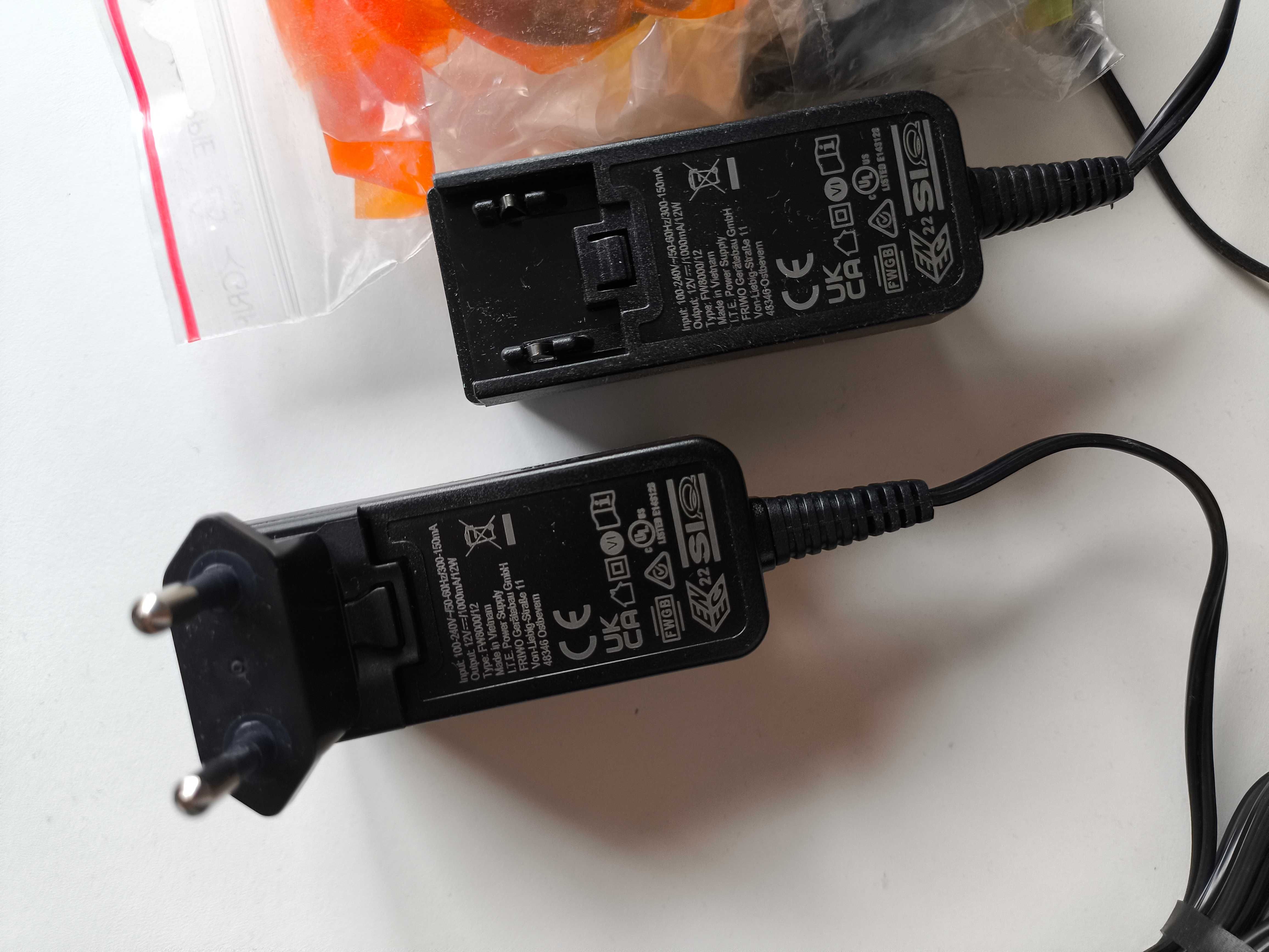 Zasilacz 12V / 1A