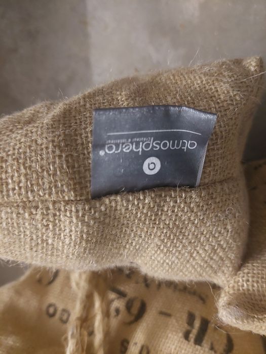 Saco com peso para porta.