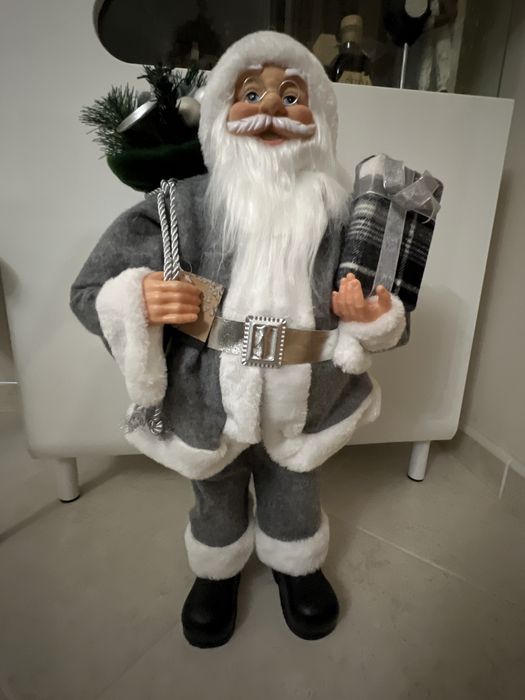 Pai natal  vestuario cinza